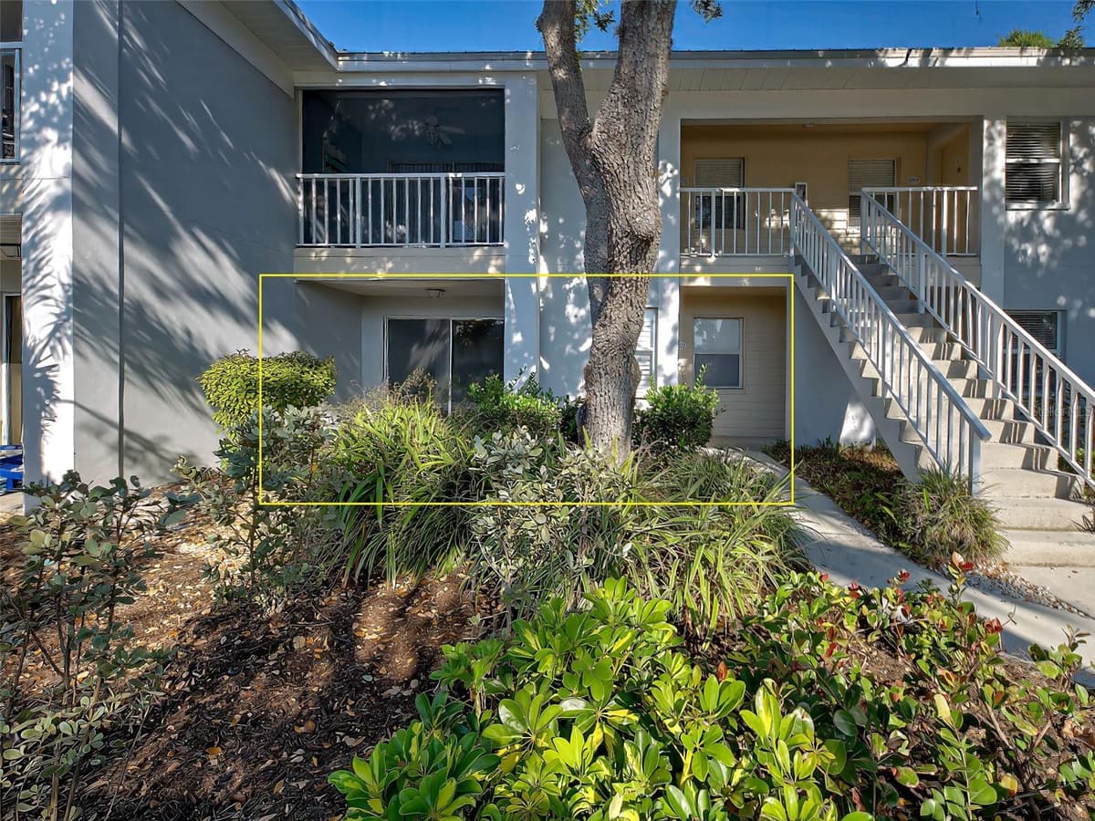 429 CERROMAR LANE — photo 3 of 47