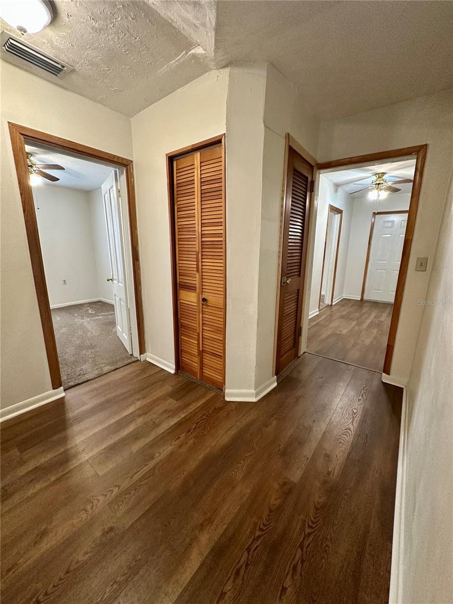 520 5TH AVENUE — photo 14 of 54