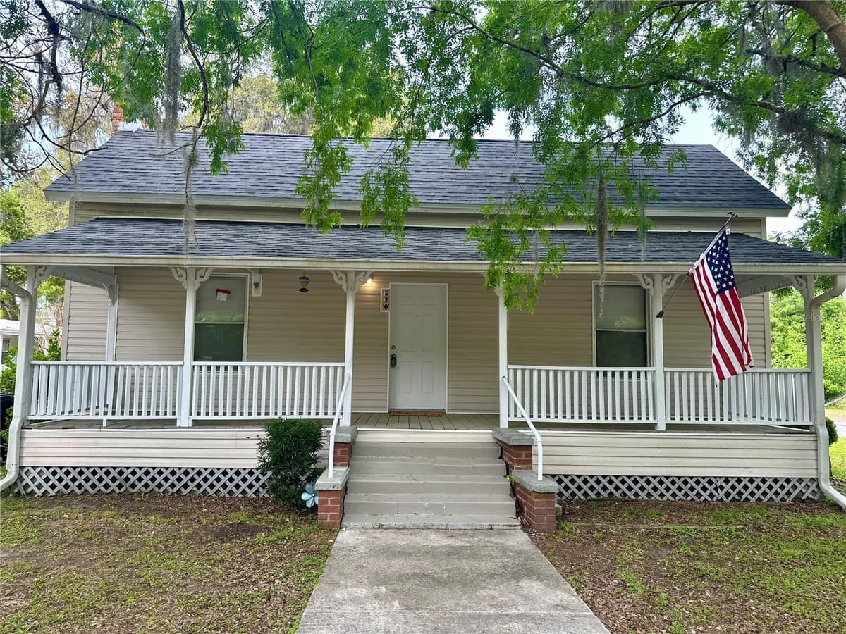 520 5TH AVENUE — photo 1 of 54