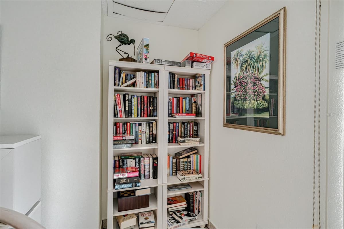 147 BLUFF VIEW DRIVE — photo 40 of 48