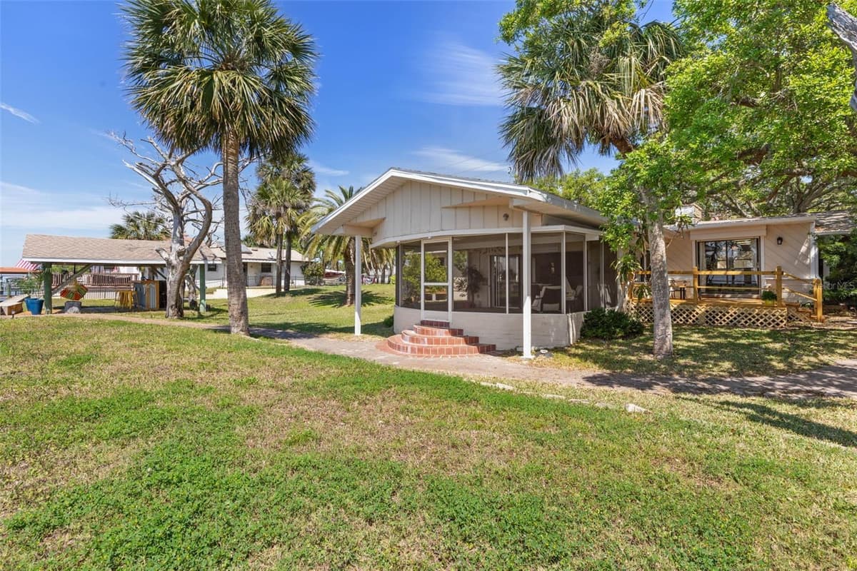 2260 JOHN ANDERSON DRIVE — photo 54 of 84