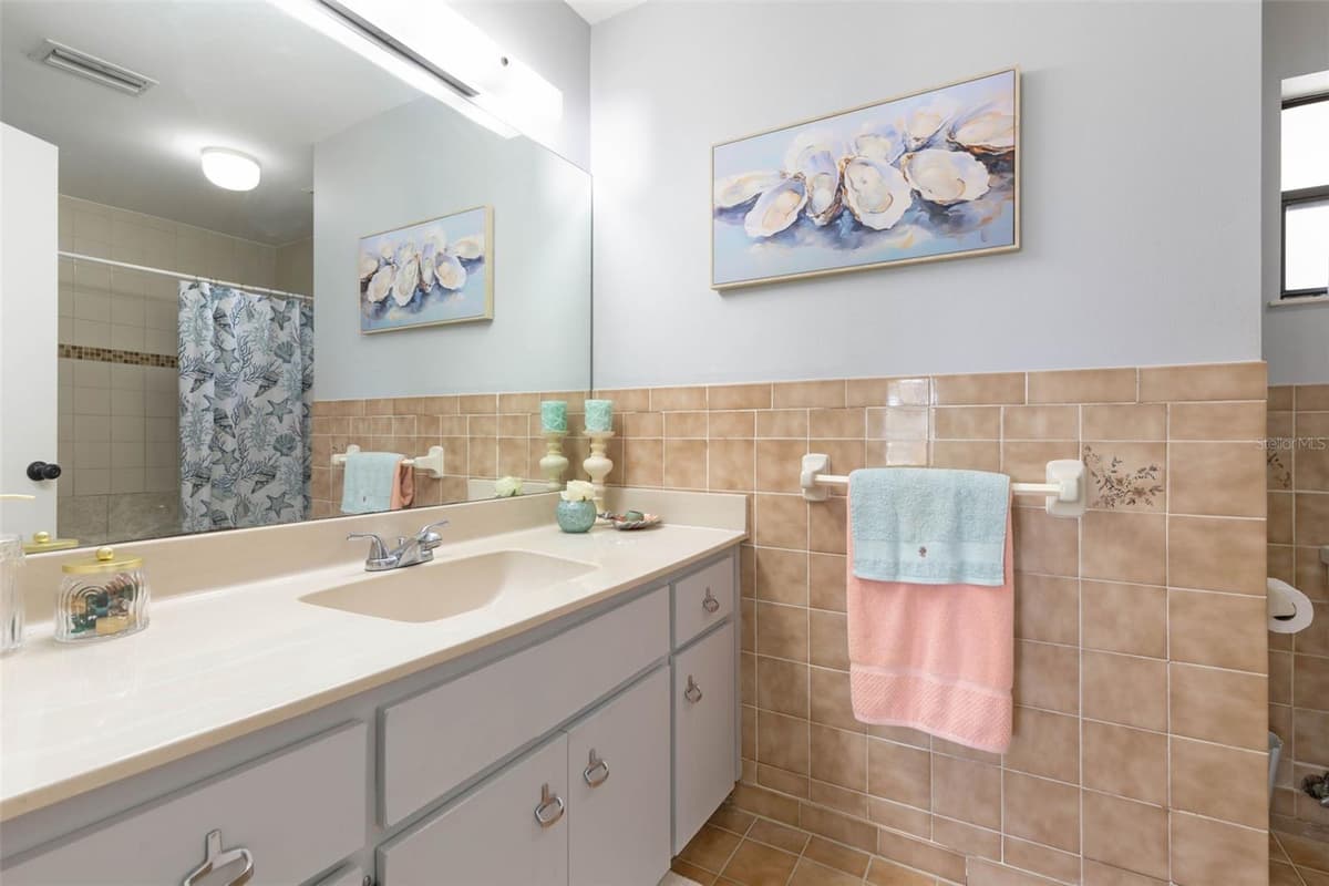 2260 JOHN ANDERSON DRIVE — photo 37 of 84