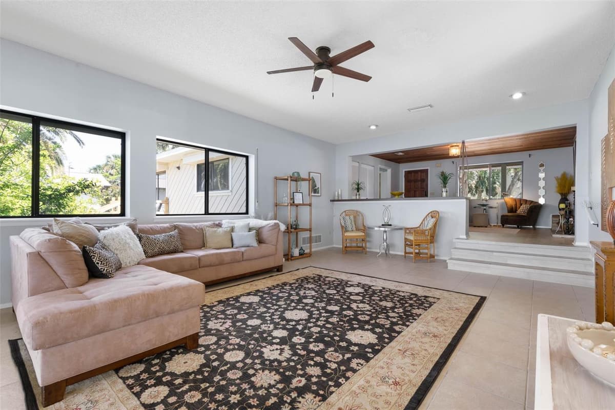 2260 JOHN ANDERSON DRIVE — photo 22 of 84