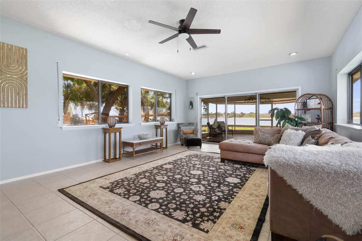 2260 JOHN ANDERSON DRIVE — photo 20 of 84