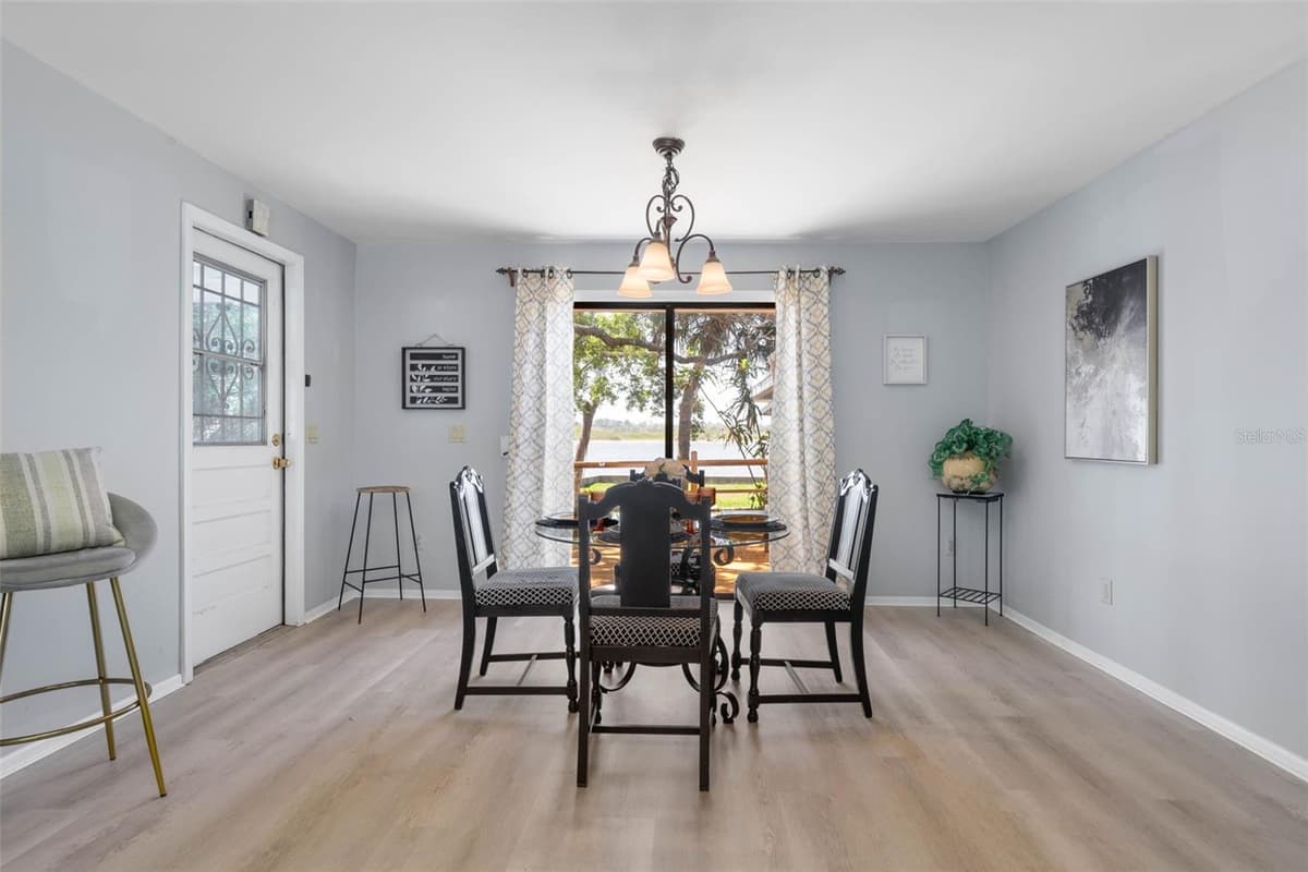 2260 JOHN ANDERSON DRIVE — photo 33 of 84