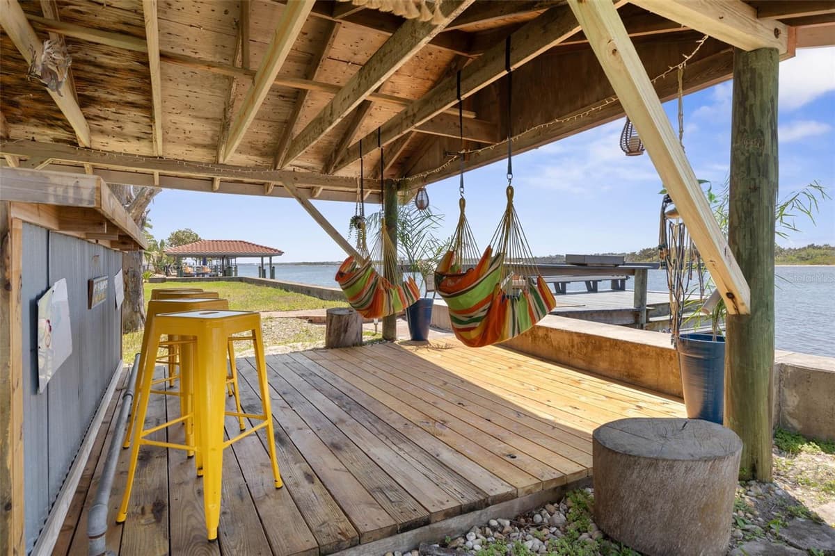 2260 JOHN ANDERSON DRIVE — photo 8 of 84