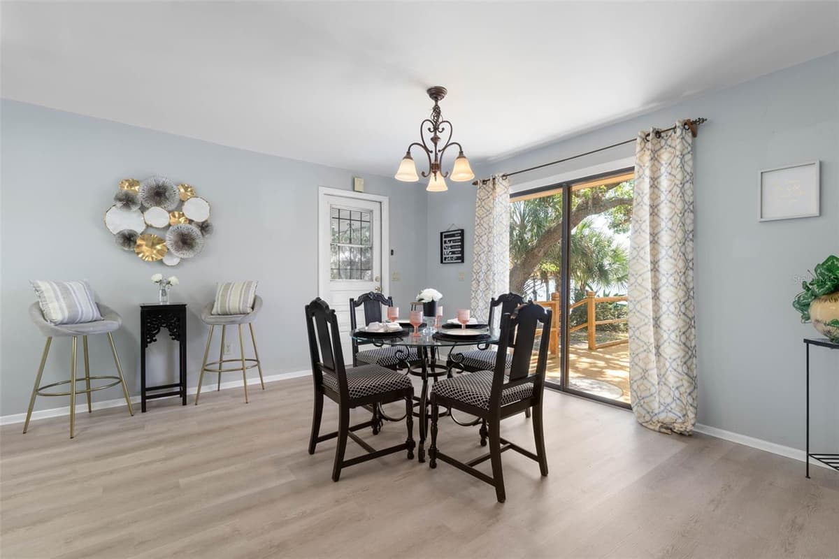 2260 JOHN ANDERSON DRIVE — photo 25 of 84
