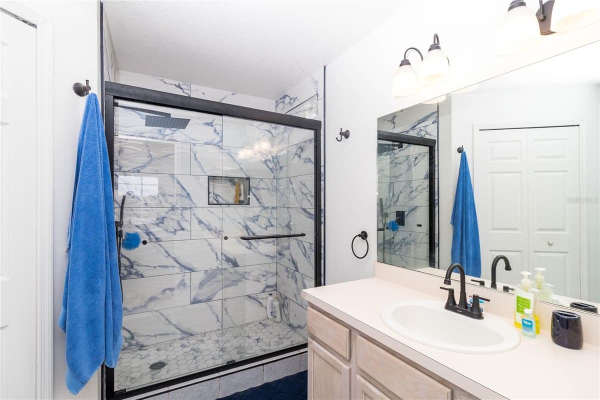 720 BELVOIR DRIVE — photo 16 of 38