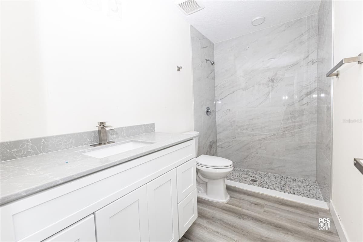 2399 CR 423 — photo 12 of 21
