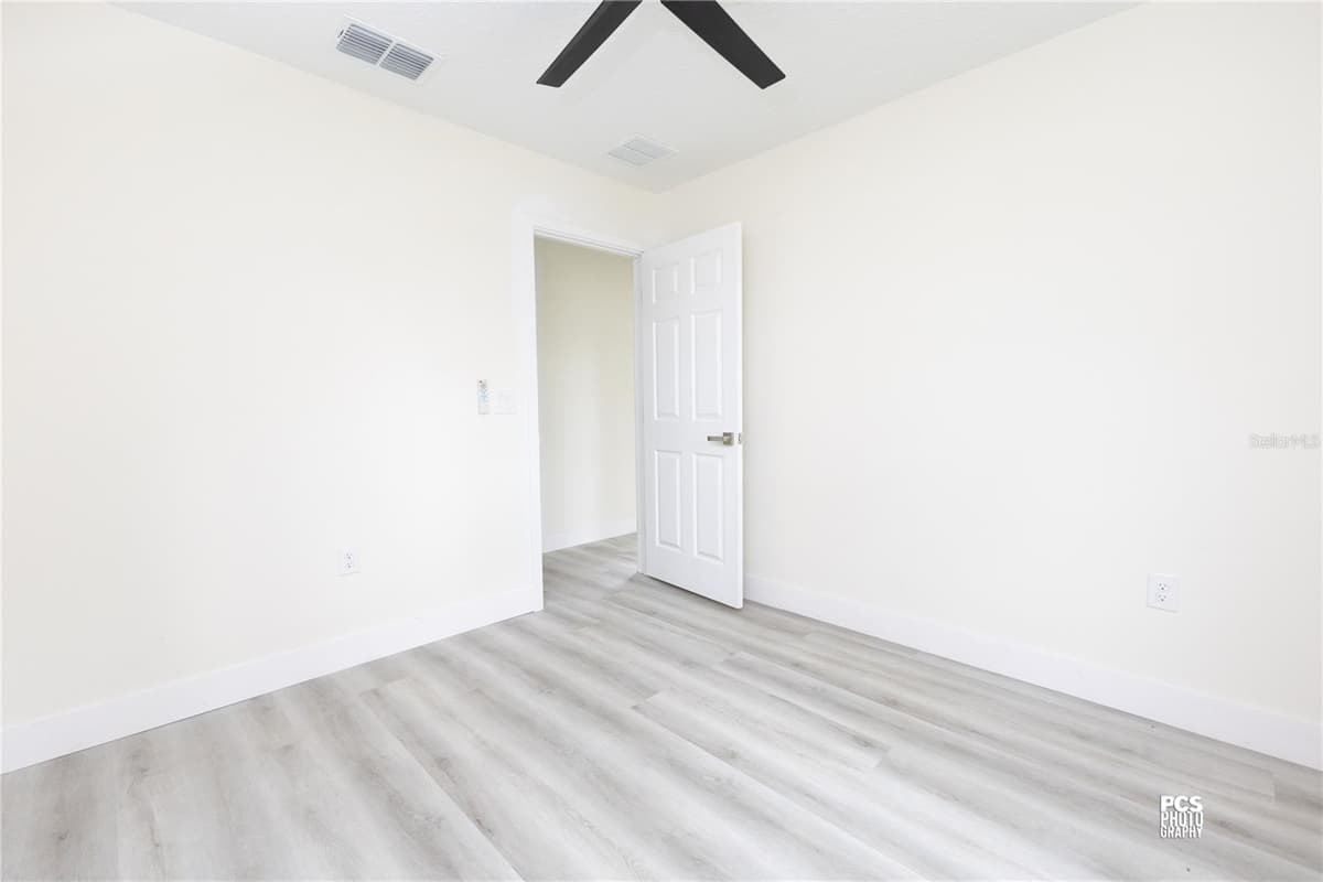 2399 CR 423 — photo 13 of 21
