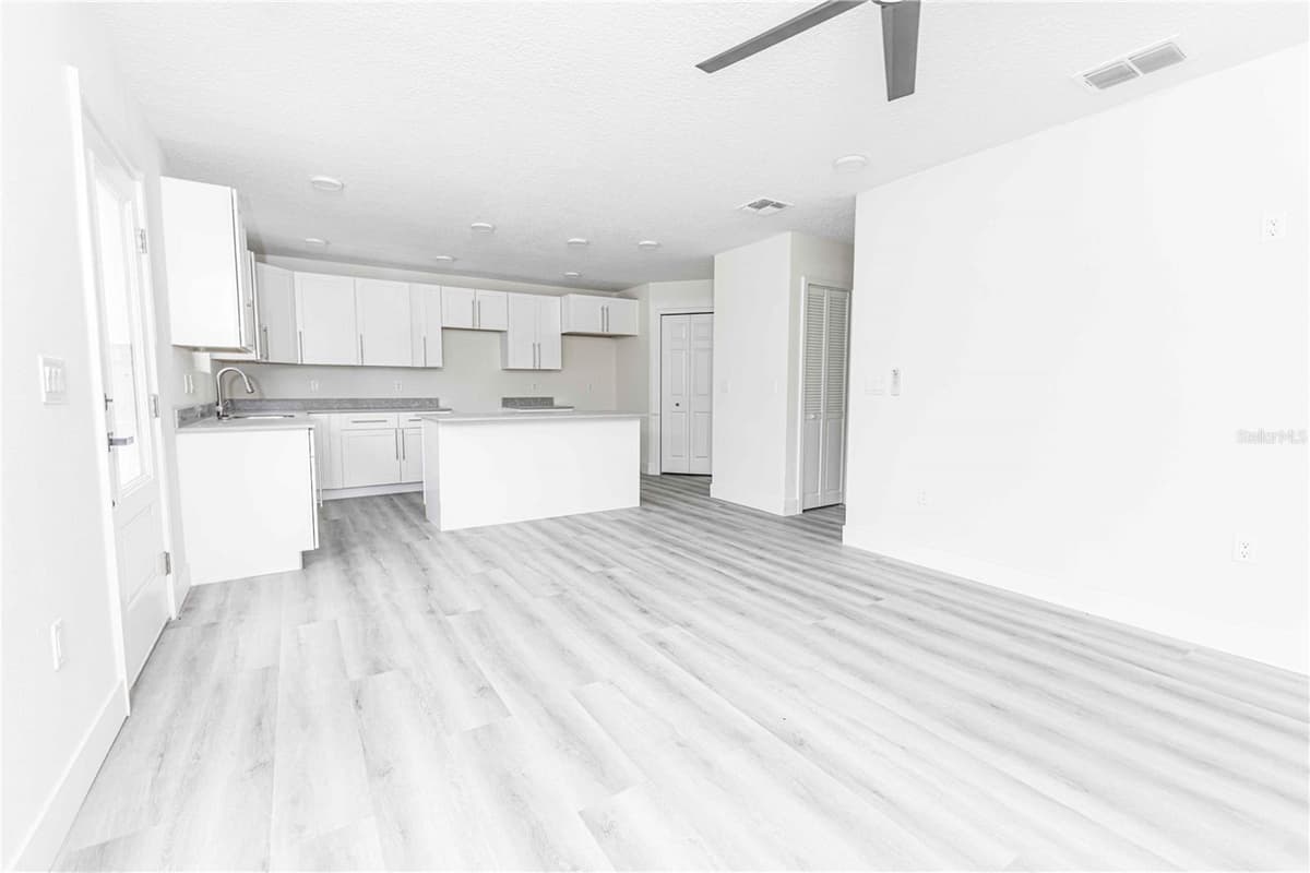 2399 CR 423 — photo 8 of 21