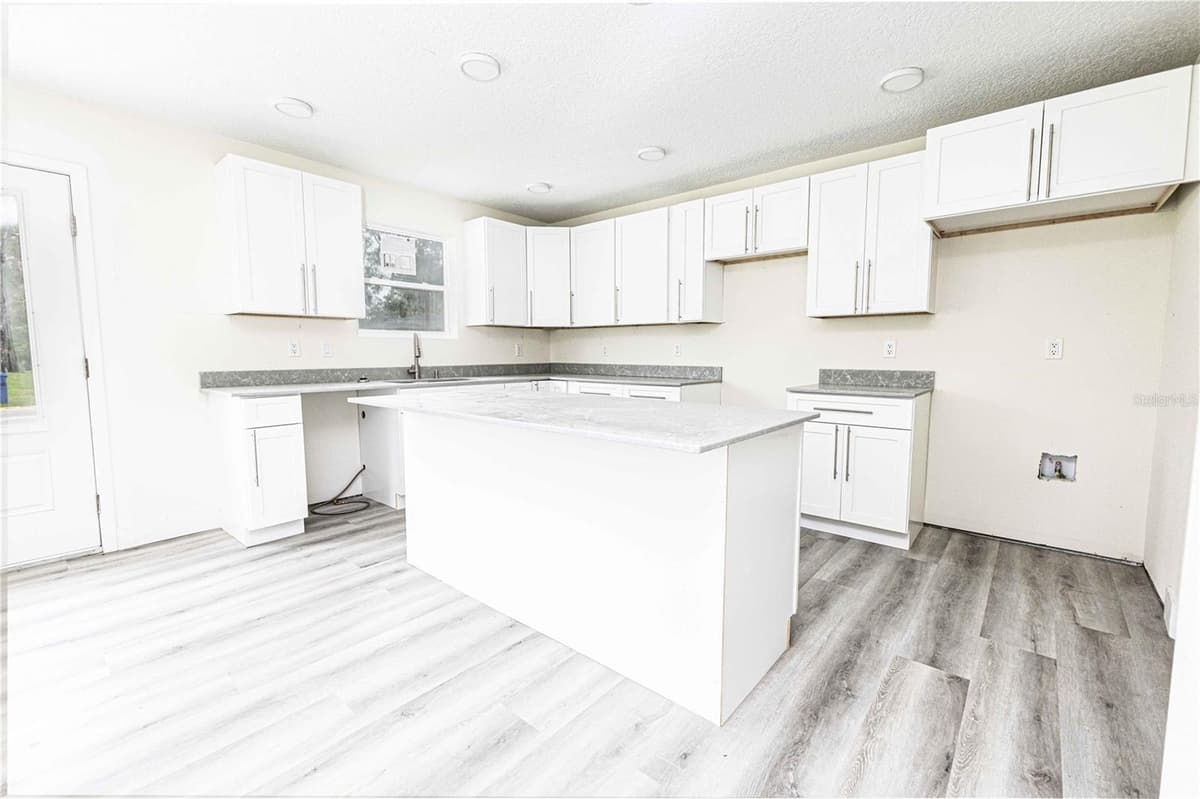 2399 CR 423 — photo 7 of 21