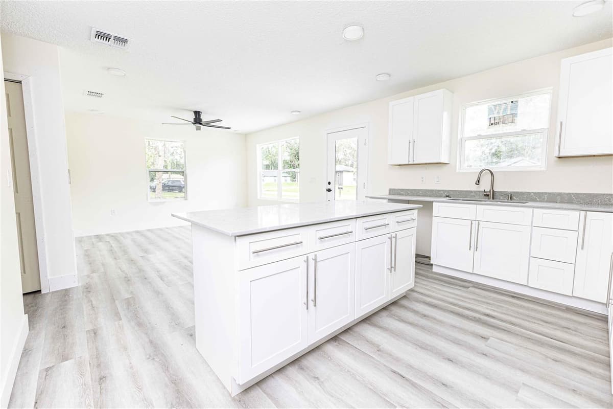 2399 CR 423 — photo 9 of 21
