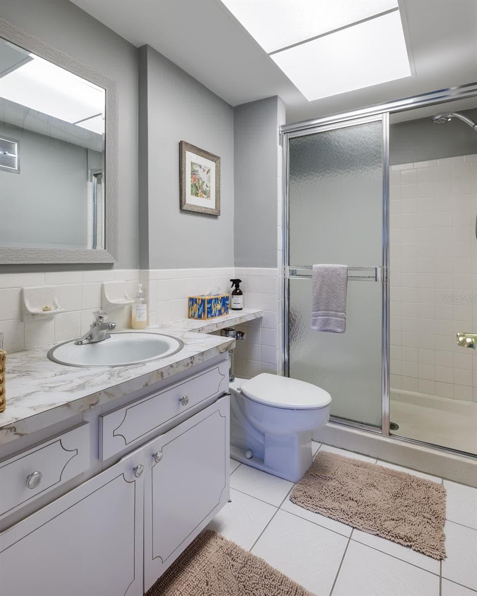 6161 GULF WINDS DRIVE — photo 21 of 39