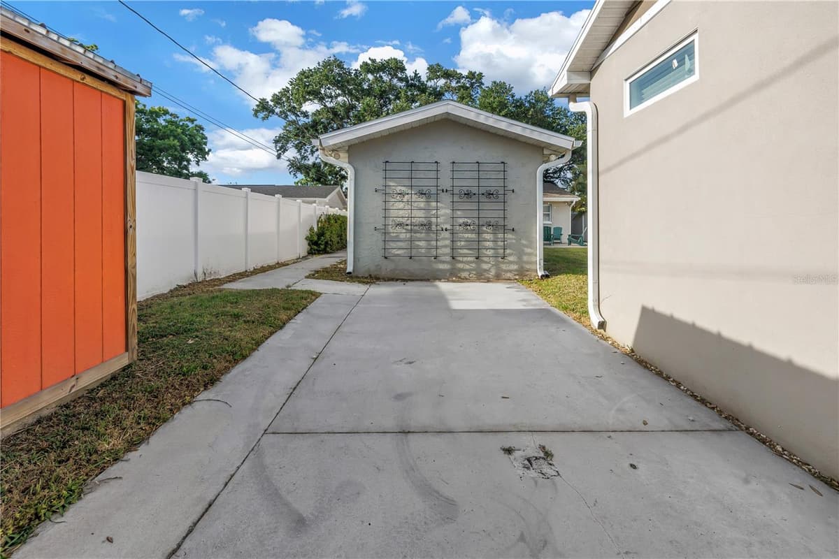 712 43RD AVENUE — photo 40 of 51