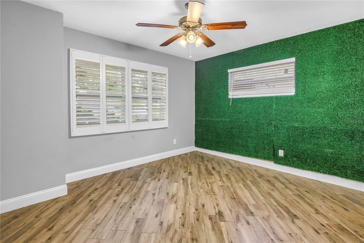 712 43RD AVENUE — photo 8 of 51