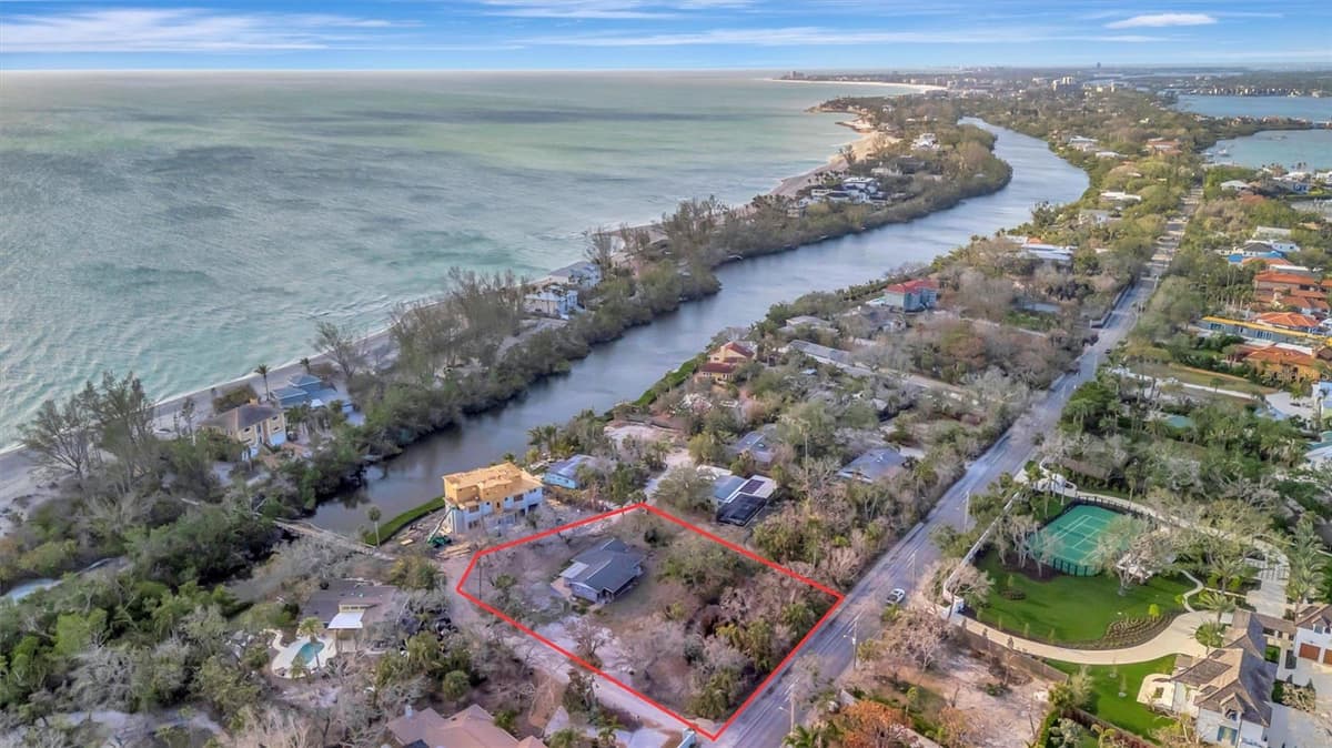 8555 HERON LAGOON CIRCLE — photo 3 of 28