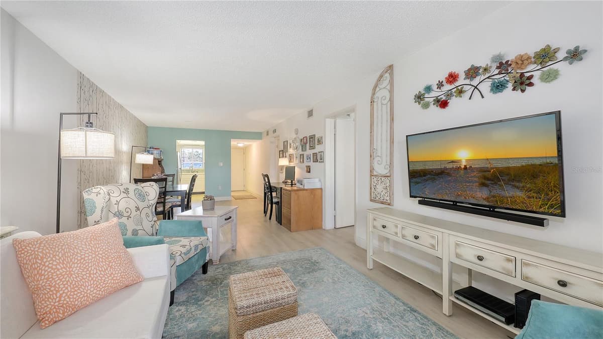 3845 LAKE BAYSHORE DRIVE — photo 12 of 37