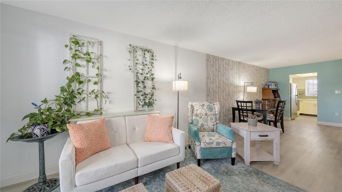 3845 LAKE BAYSHORE DRIVE — photo 6 of 37