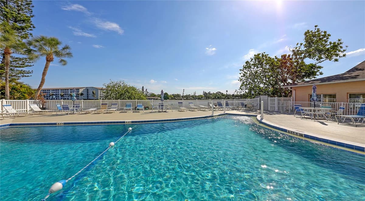 3845 LAKE BAYSHORE DRIVE — photo 27 of 37