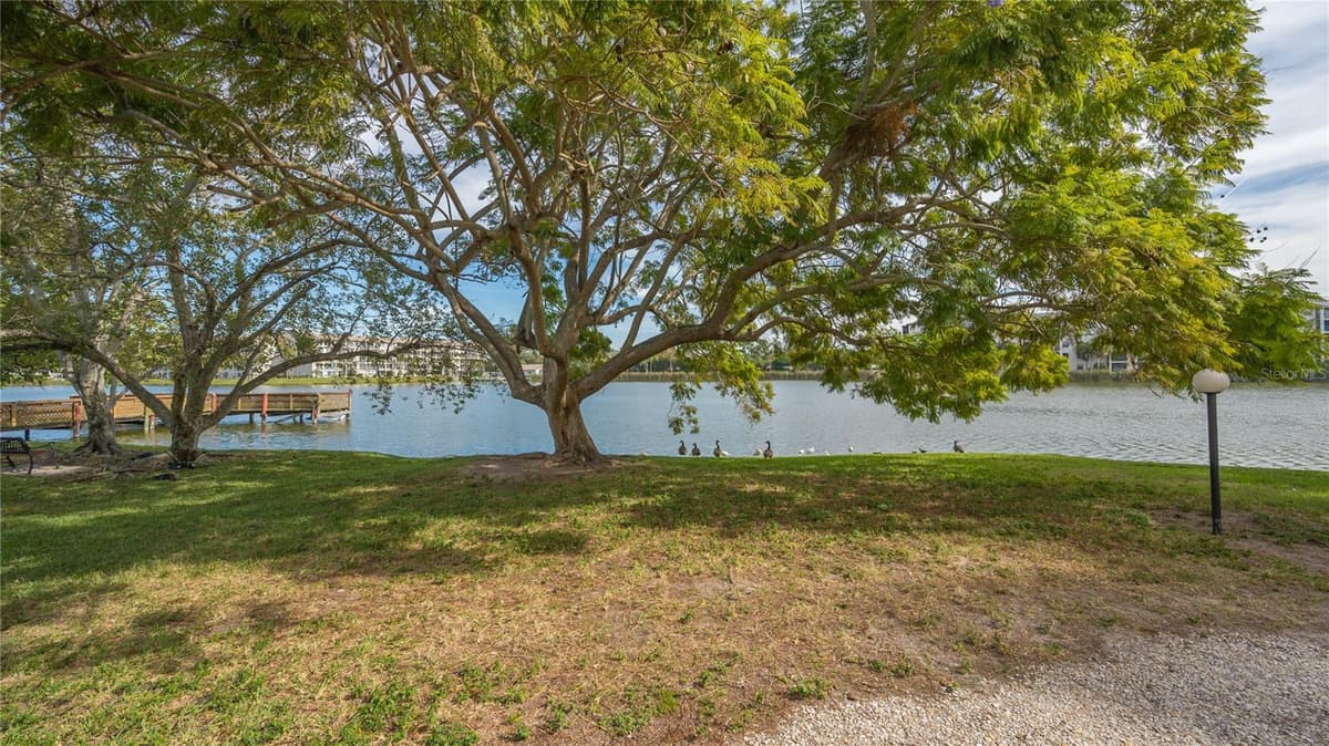 3845 LAKE BAYSHORE DRIVE — photo 34 of 37