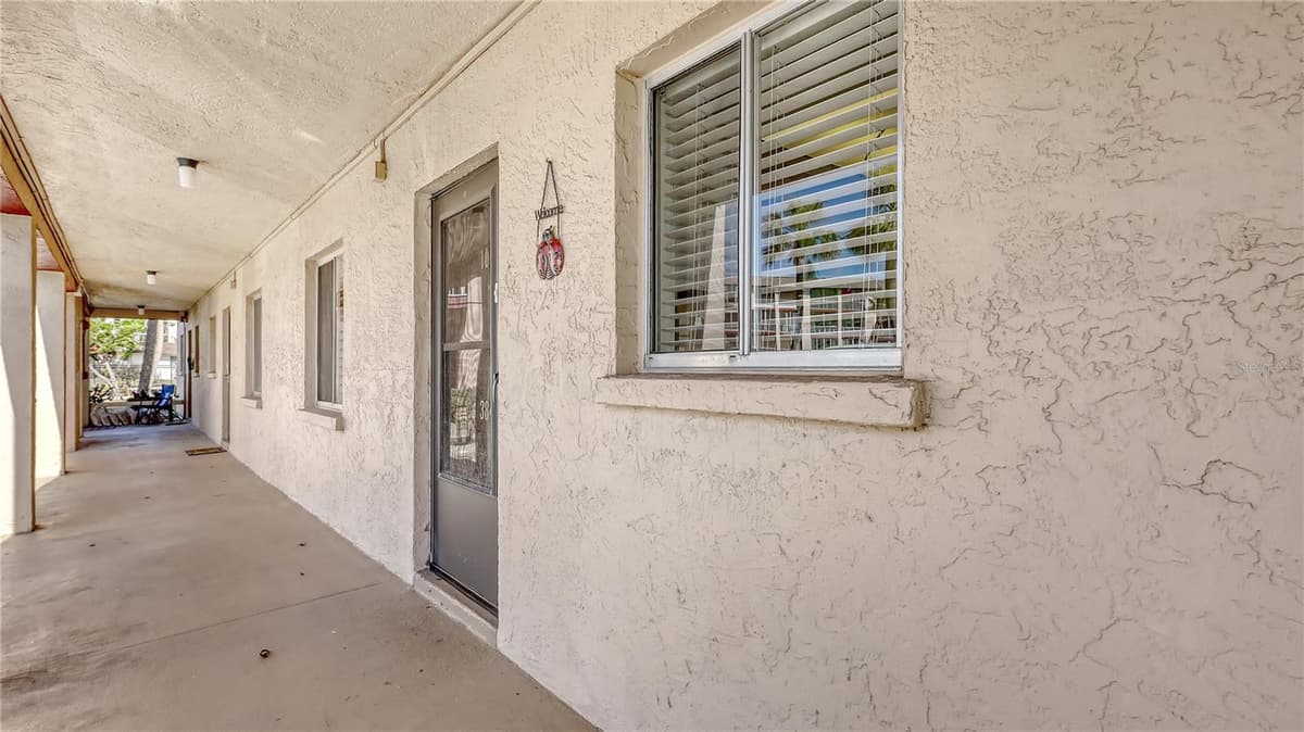 3845 LAKE BAYSHORE DRIVE — photo 10 of 37