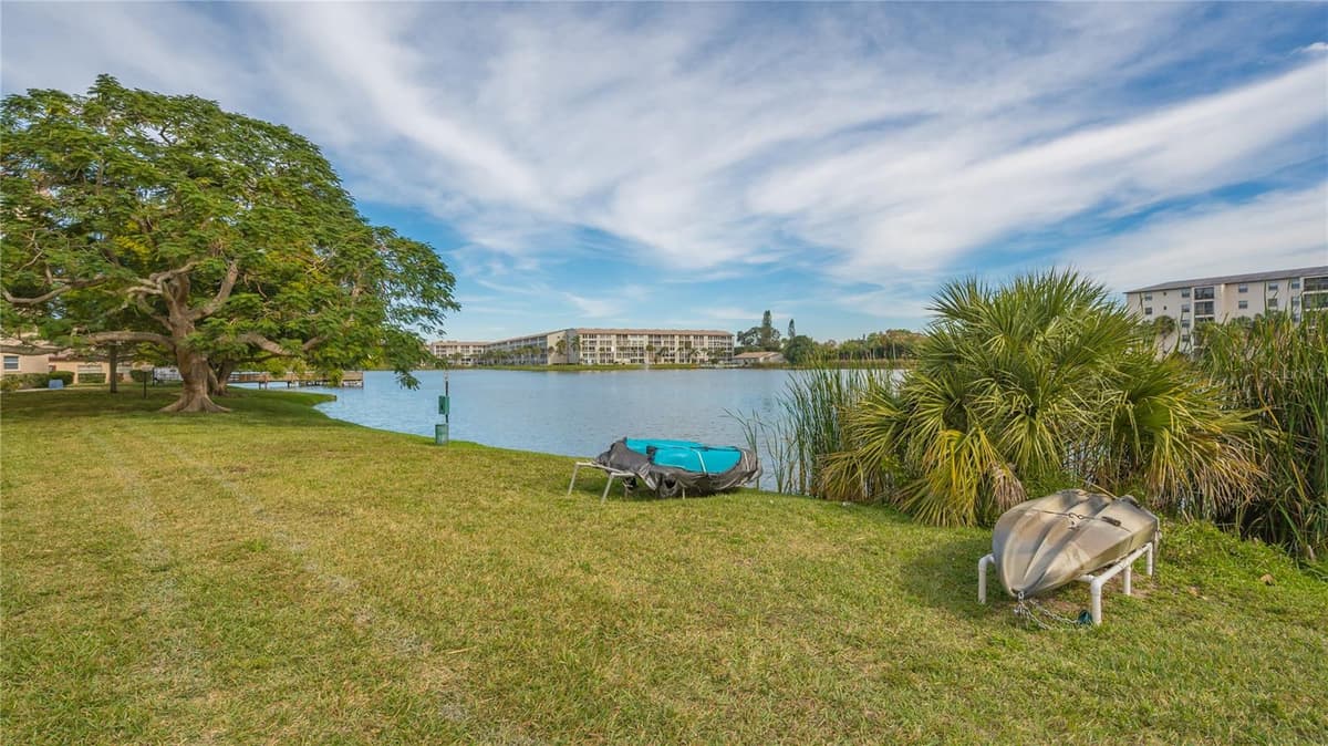 3845 LAKE BAYSHORE DRIVE — photo 35 of 37