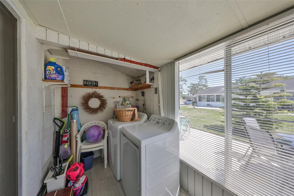 2202 CLUBHOUSE DRIVE — photo 28 of 58