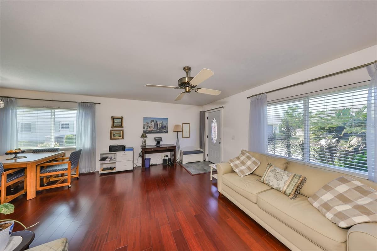 2202 CLUBHOUSE DRIVE — photo 19 of 58