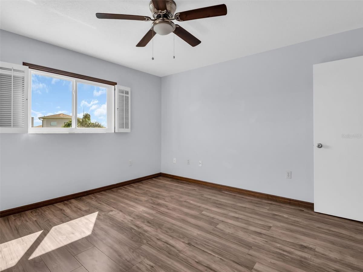 6241 BAYSIDE DRIVE — photo 31 of 78