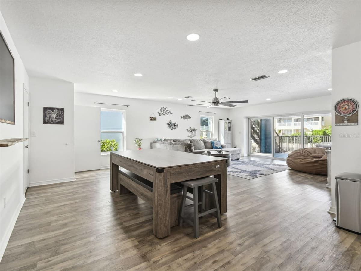 6241 BAYSIDE DRIVE — photo 43 of 78