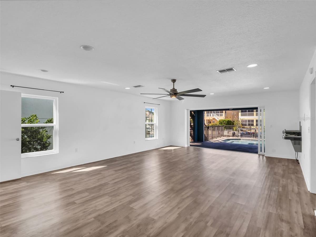 6241 BAYSIDE DRIVE — photo 37 of 78