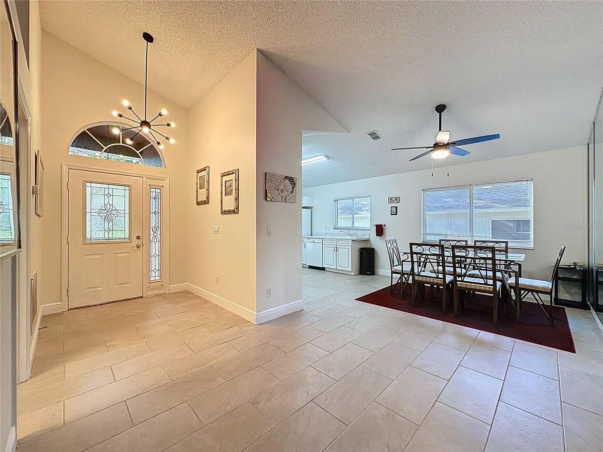 3684 EVERSHOLT STREET — photo 3 of 65