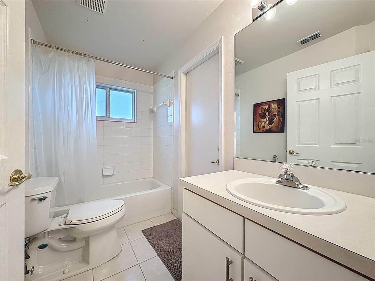 3684 EVERSHOLT STREET — photo 27 of 65
