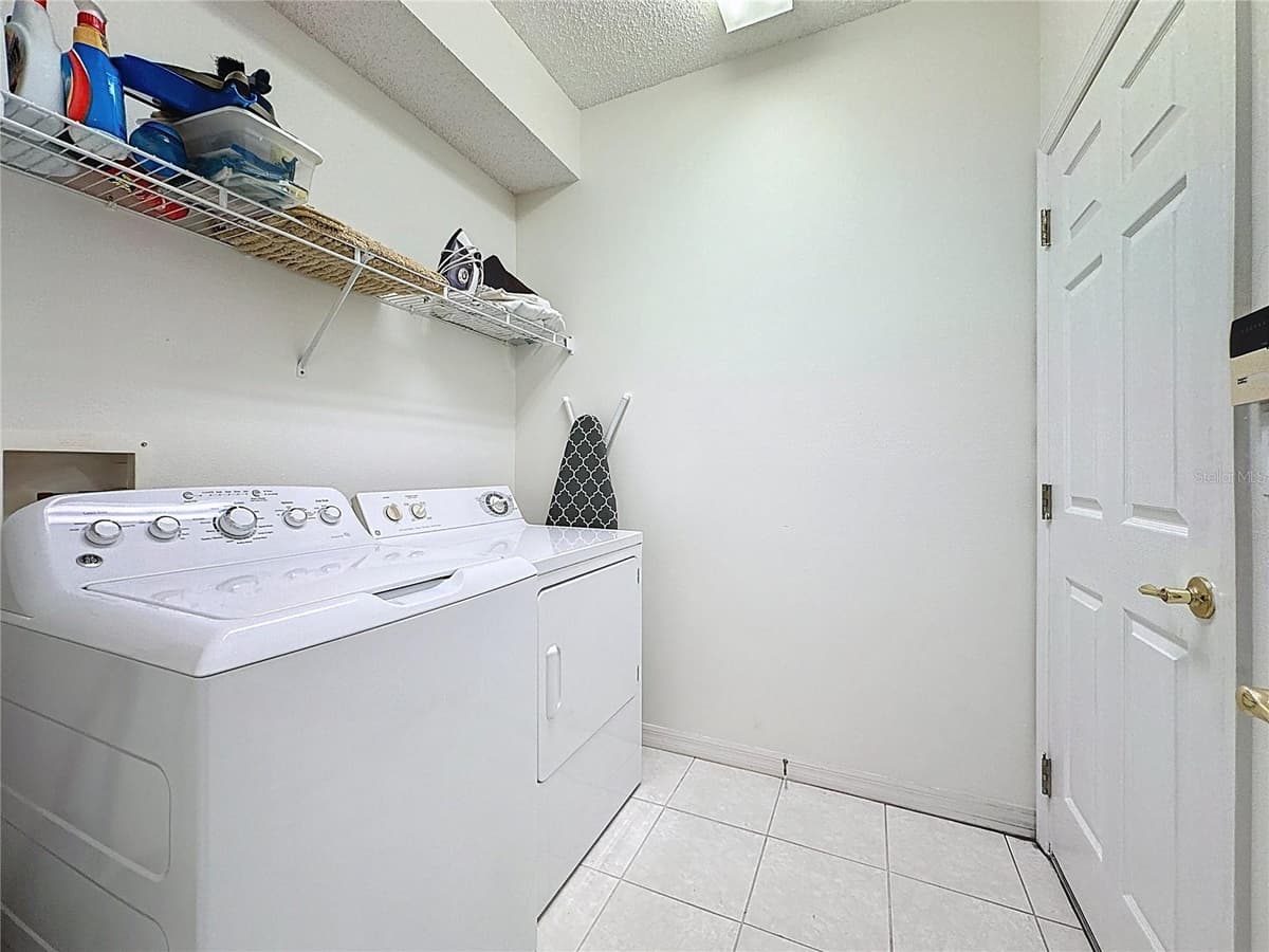 3684 EVERSHOLT STREET — photo 28 of 65