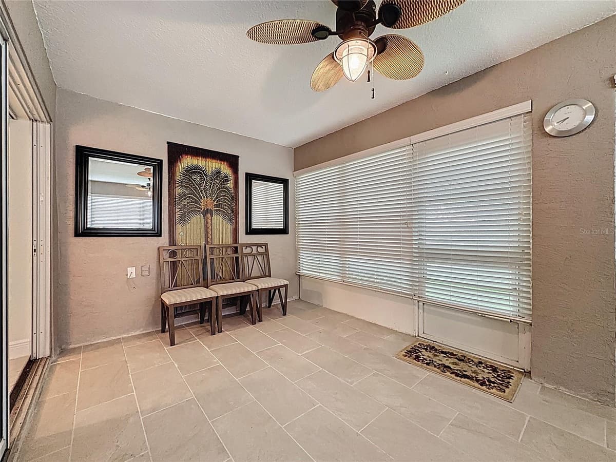 3684 EVERSHOLT STREET — photo 31 of 65