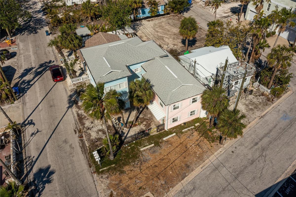 134 86TH AVENUE — photo 3 of 10