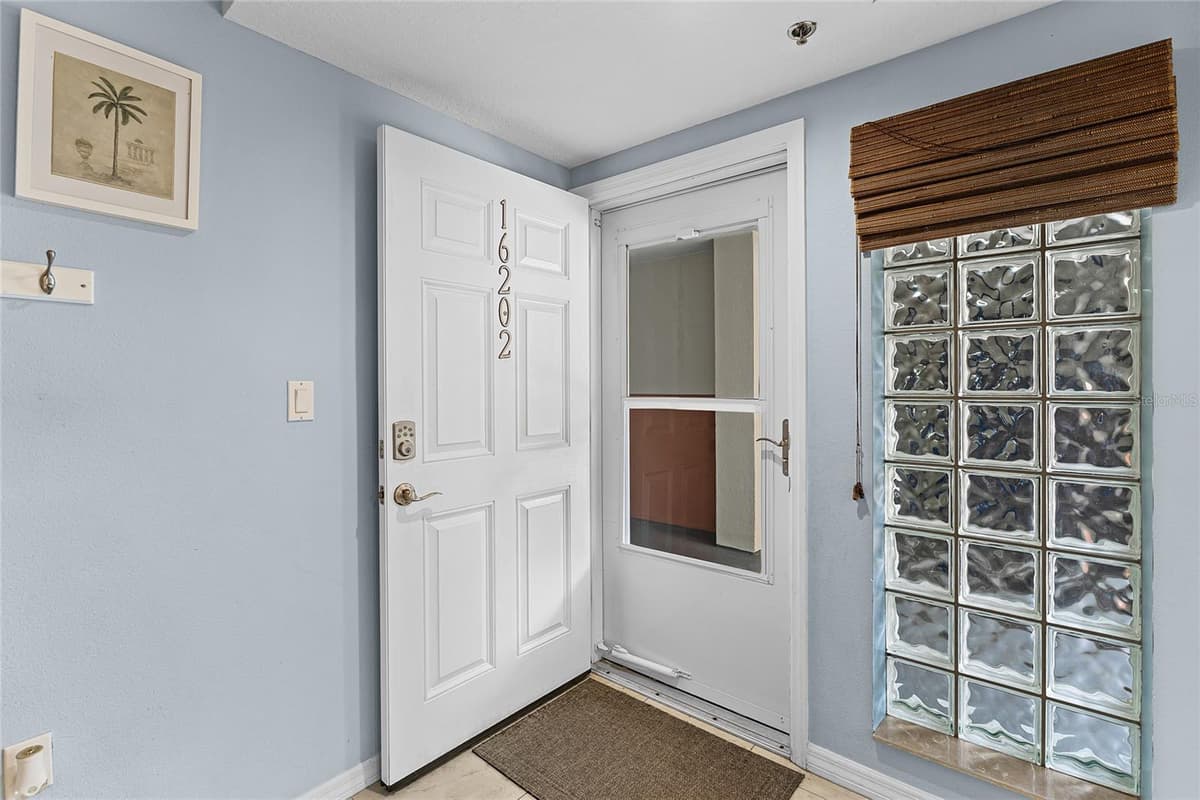 5300 ATLANTIC AVENUE — photo 40 of 61
