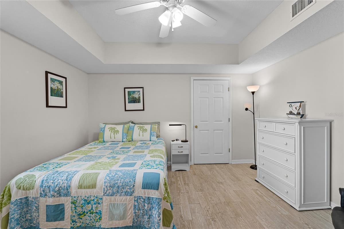 5300 ATLANTIC AVENUE — photo 35 of 61