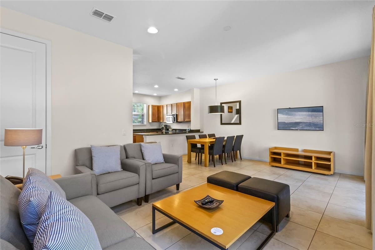 2618 ROADSTER LANE — photo 11 of 56