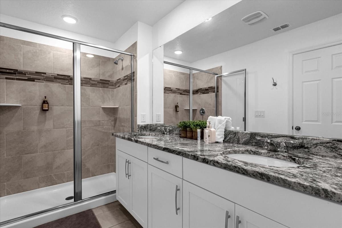1644 TROPICAL PALMS CIRCLE — photo 20 of 46