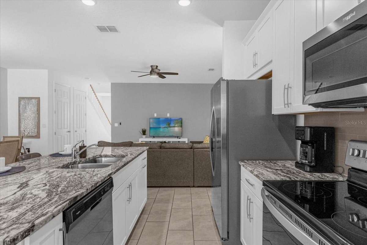 1644 TROPICAL PALMS CIRCLE — photo 7 of 46