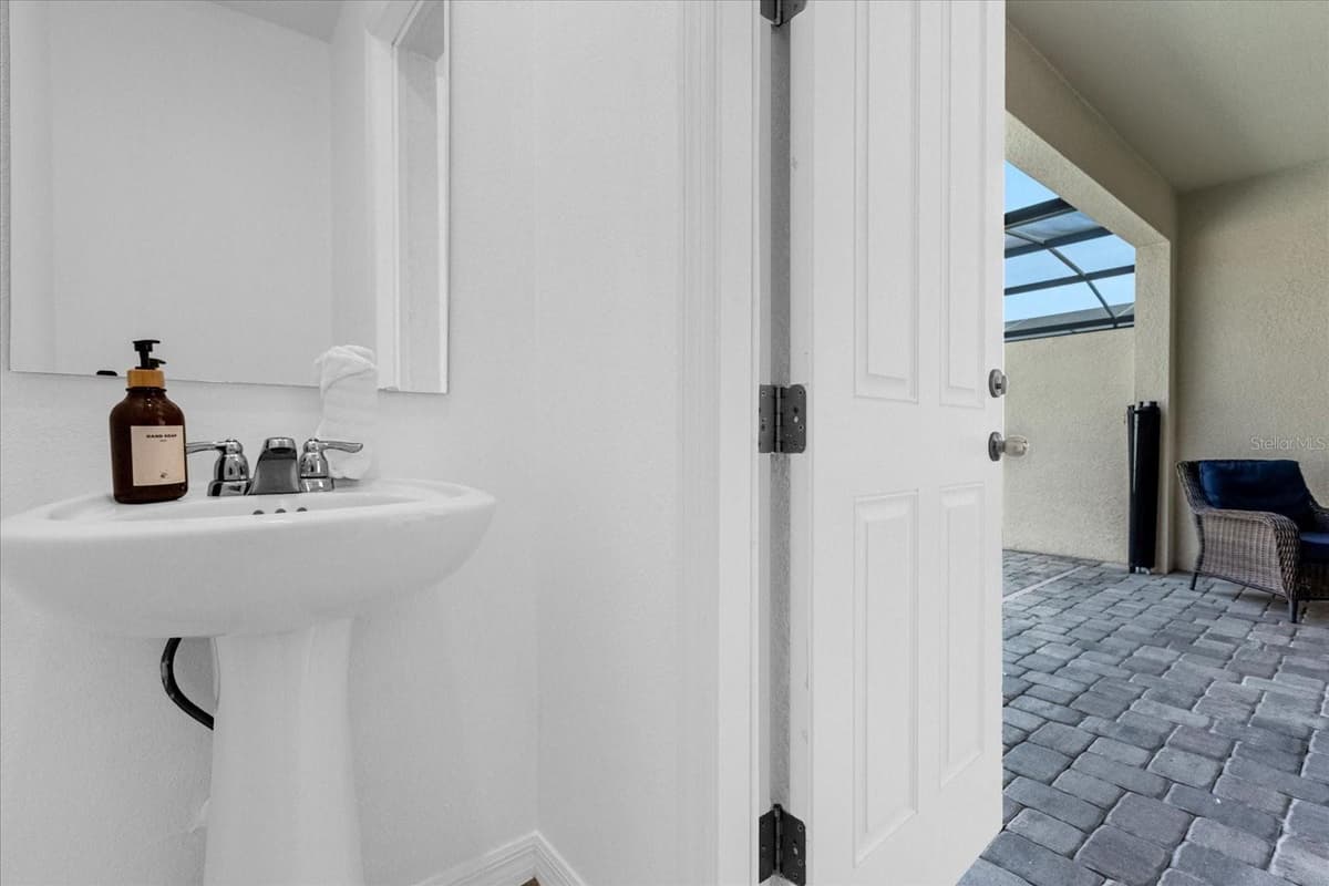 1644 TROPICAL PALMS CIRCLE — photo 33 of 46