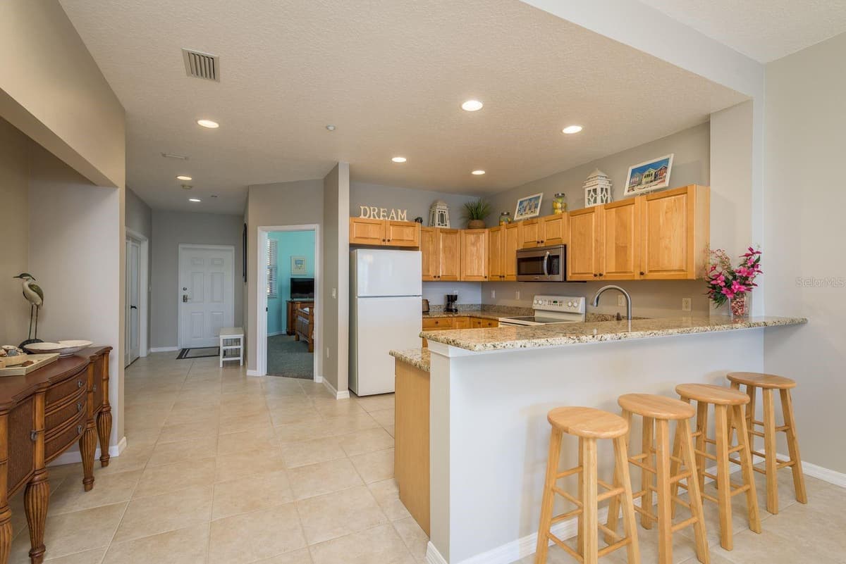 530 GULFVIEW BOULEVARD — photo 11 of 33