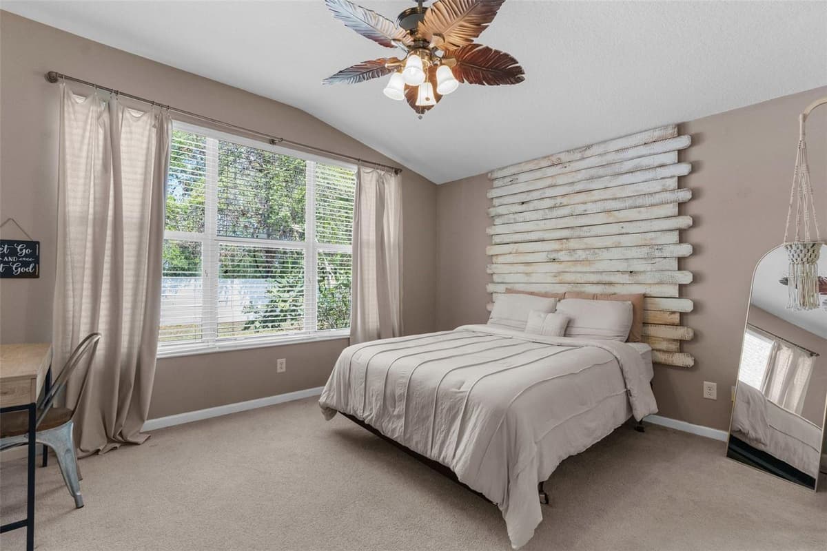 14581 WAKE ROBIN DRIVE — photo 13 of 46