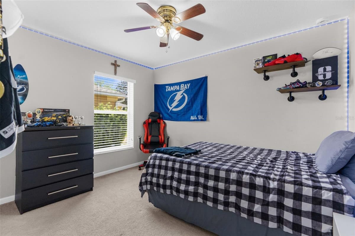 14581 WAKE ROBIN DRIVE — photo 27 of 46