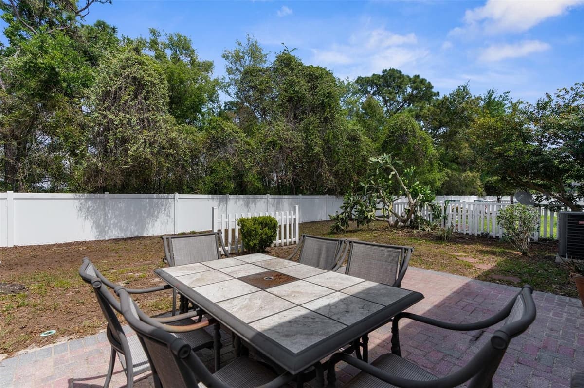 14581 WAKE ROBIN DRIVE — photo 34 of 46