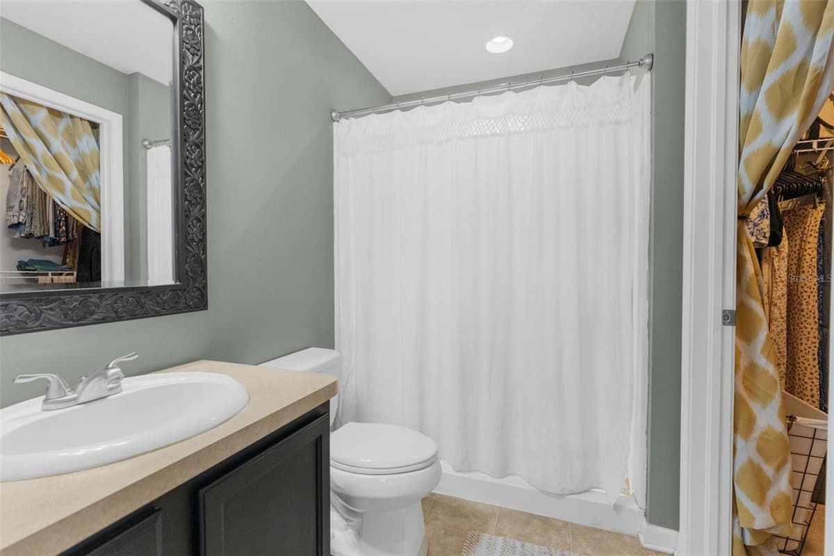 14581 WAKE ROBIN DRIVE — photo 15 of 46