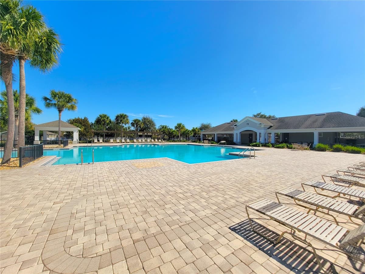 14581 WAKE ROBIN DRIVE — photo 39 of 46