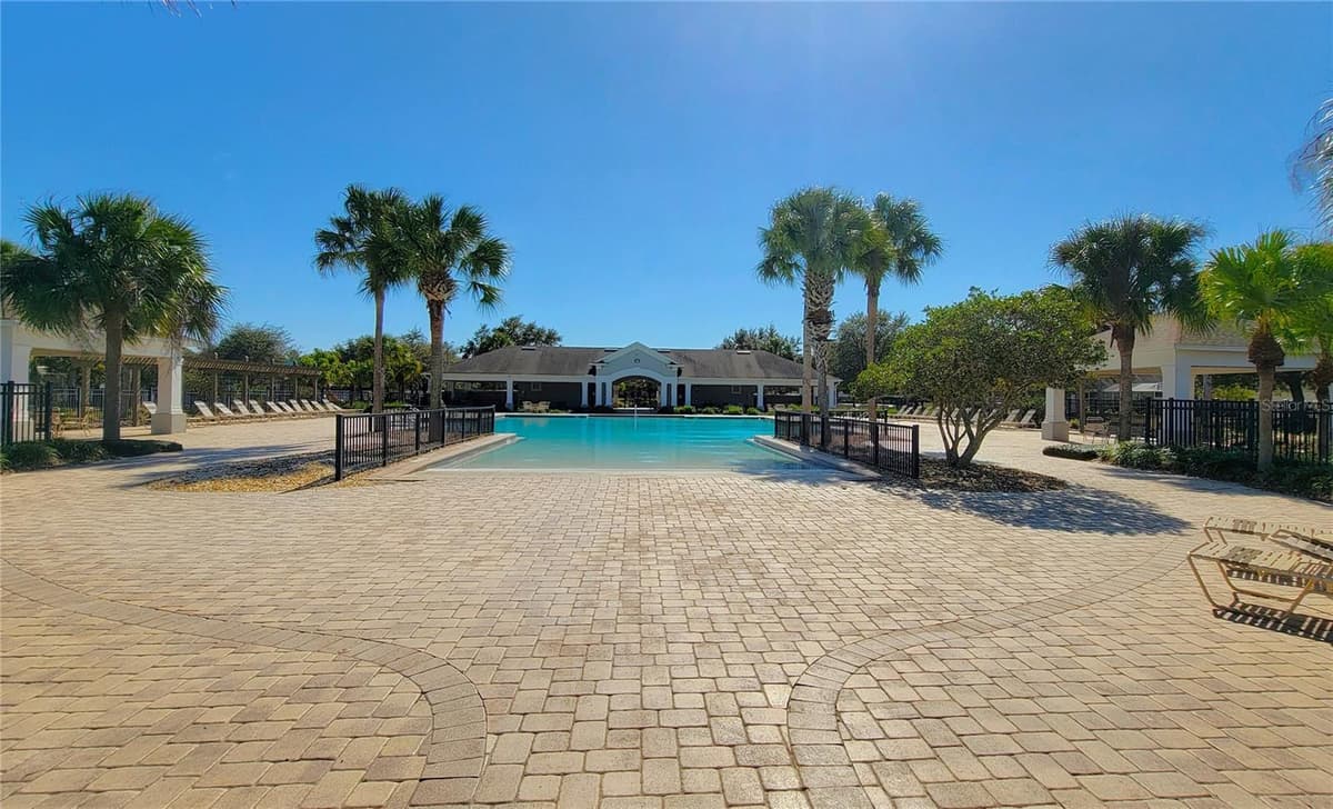 14581 WAKE ROBIN DRIVE — photo 42 of 46